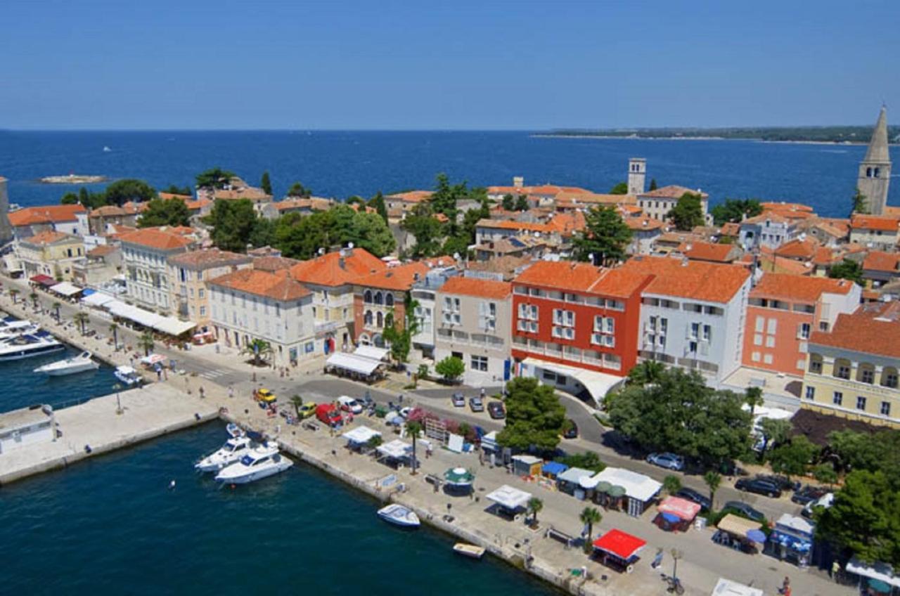 Eva - Storia Parentina Apartamento Poreč Exterior foto